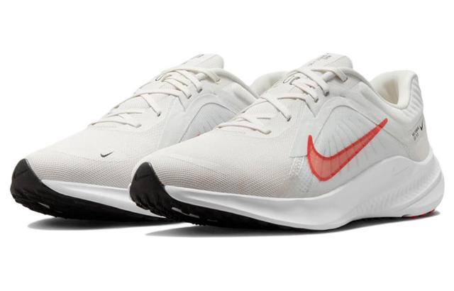 Nike Quest 5