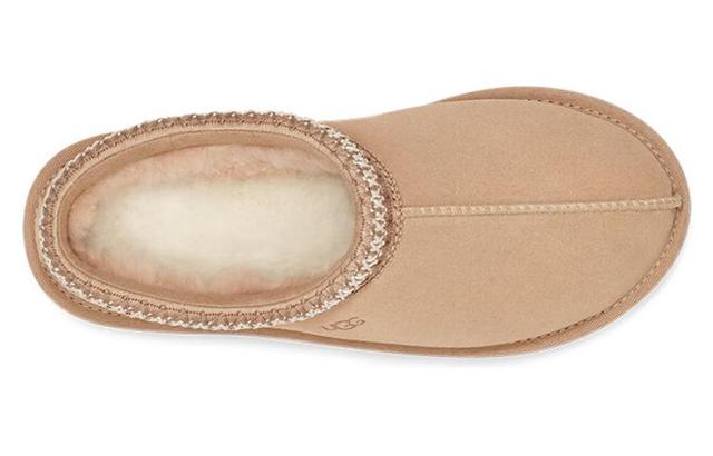 UGG Tasman