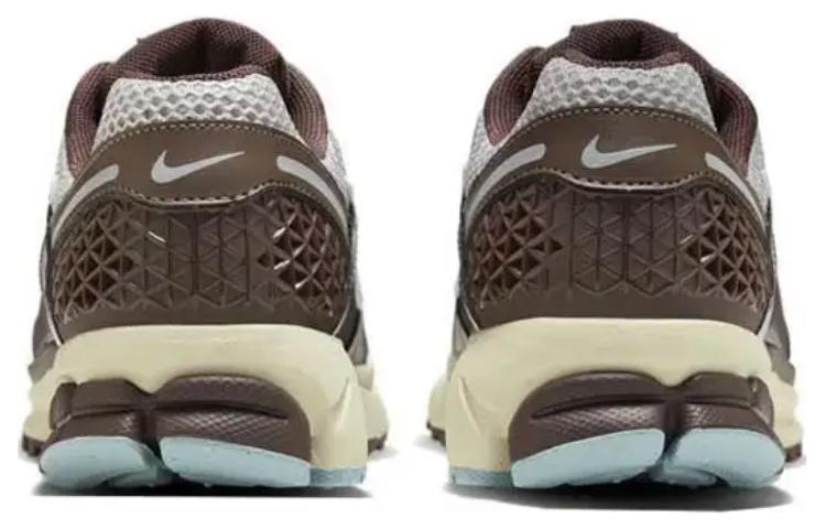 Nike Air Zoom Vomero 5