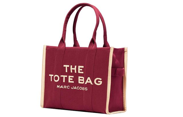 MARC JACOBS The Traveler 42 Tote