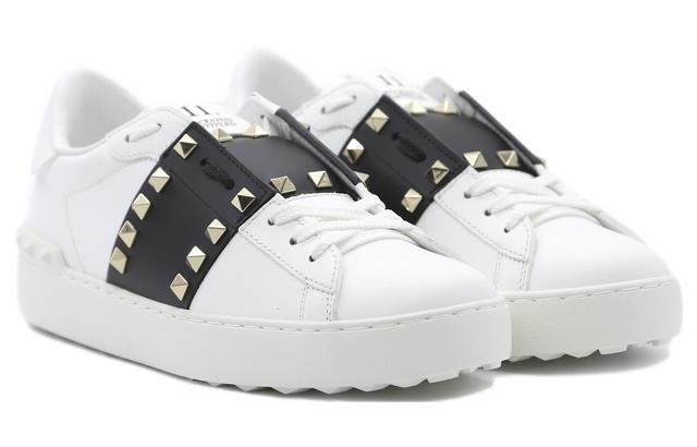 Valentino Open Garavani Rockstud