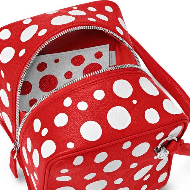 LOUIS VUITTON x Yayoi Kusama Squrae