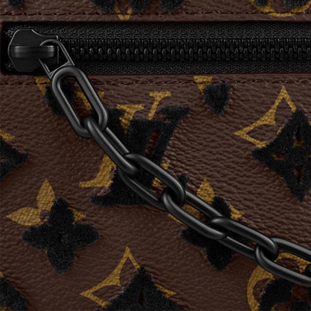 LOUIS VUITTON SOFT TRUNK