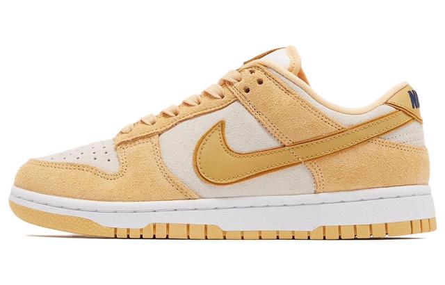 Nike Dunk Low "Gold Suede" Q