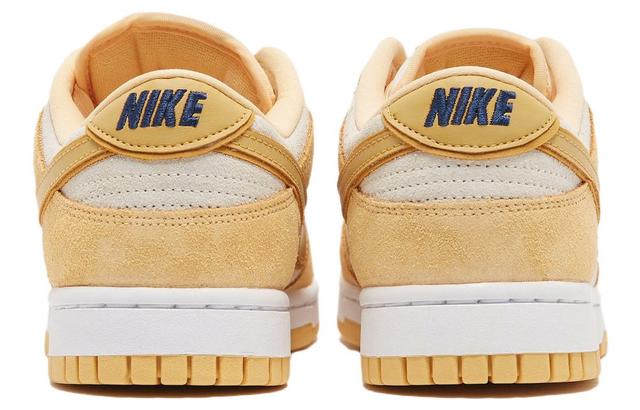 Nike Dunk Low "Gold Suede" Q