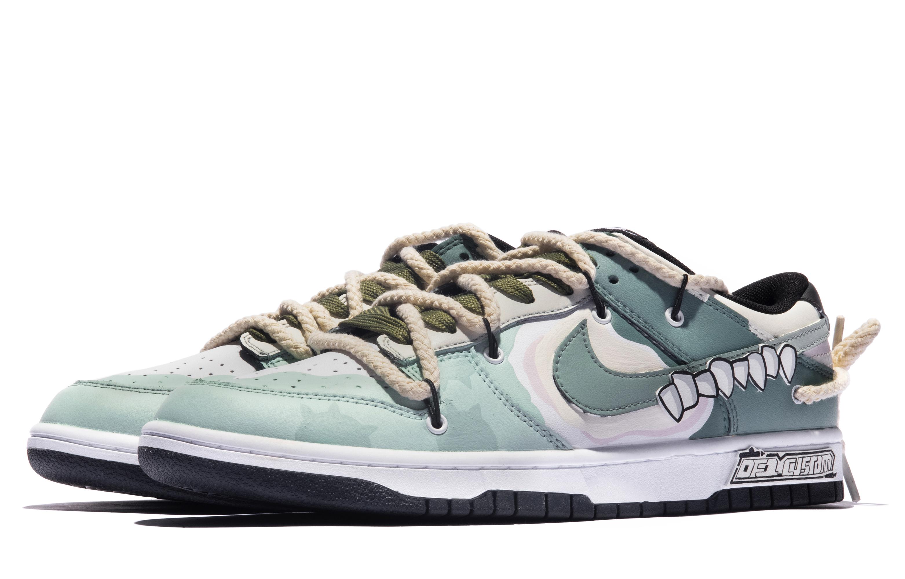 Nike Dunk Low