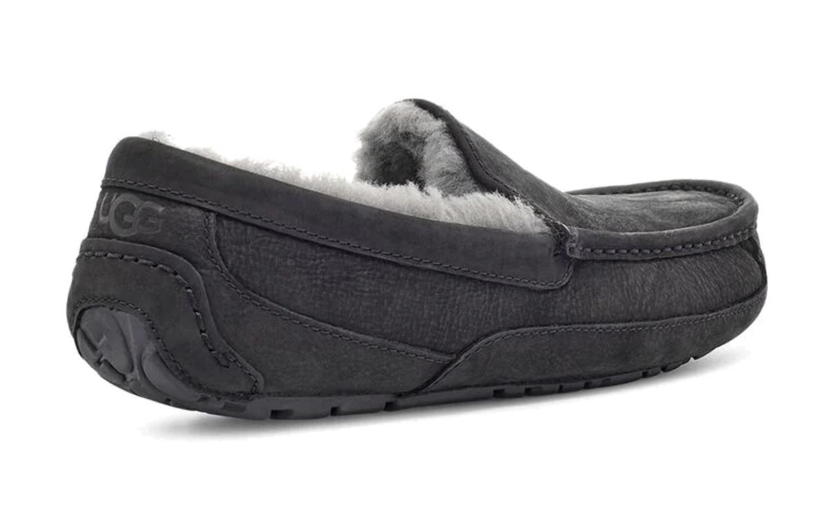 UGG Ascot Leather Slipper