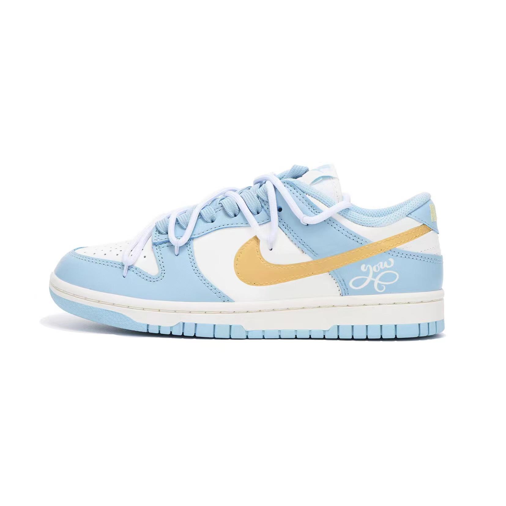 Nike Dunk Low vibe