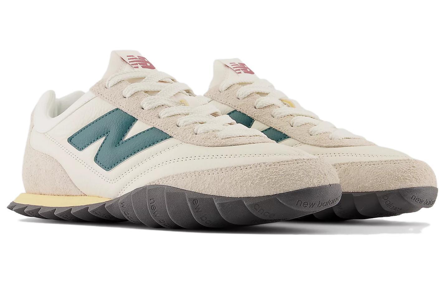 New Balance RC30