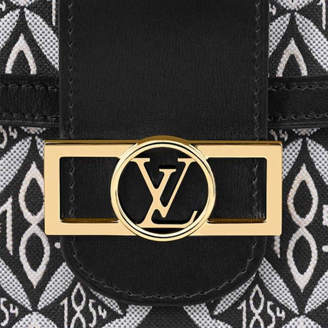 LOUIS VUITTON Dauphine MM