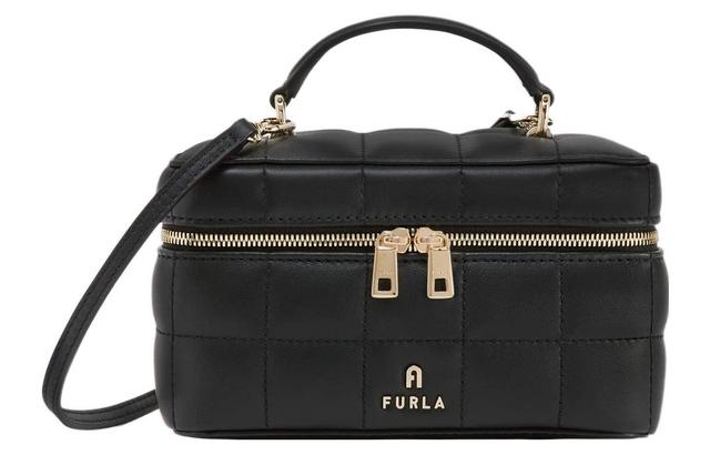 Furla Camelia 17 Logo