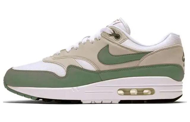 Nike Air Max 1 "Mica Green"