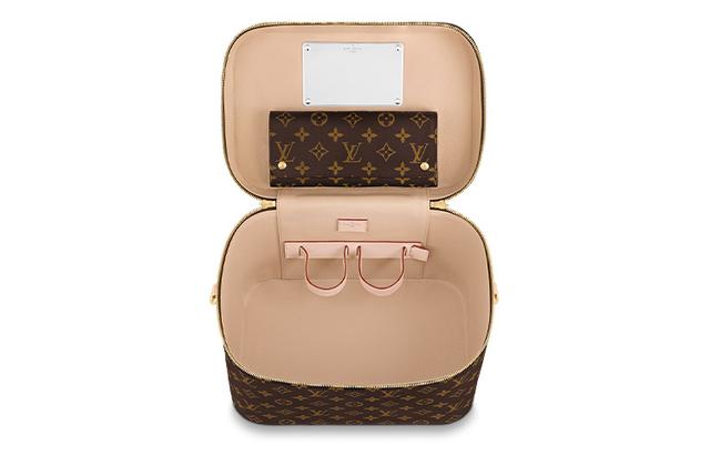 LOUIS VUITTON Vanity