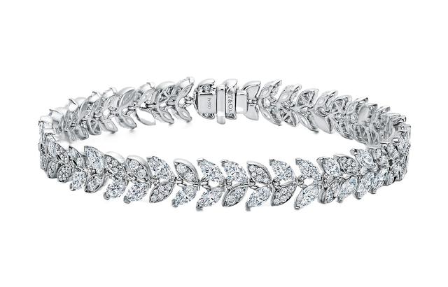 TIFFANY CO. Tiffany Victoria