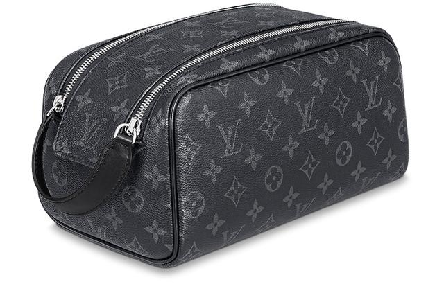 LOUIS VUITTON Dopp Kit