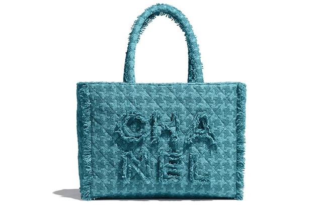 CHANEL Tote