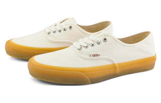 Vans Authentic VR3