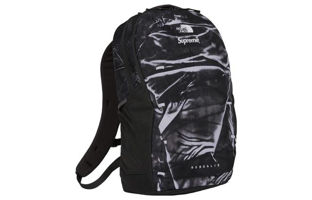 Supreme Supreme SS23 x The North Face Logo