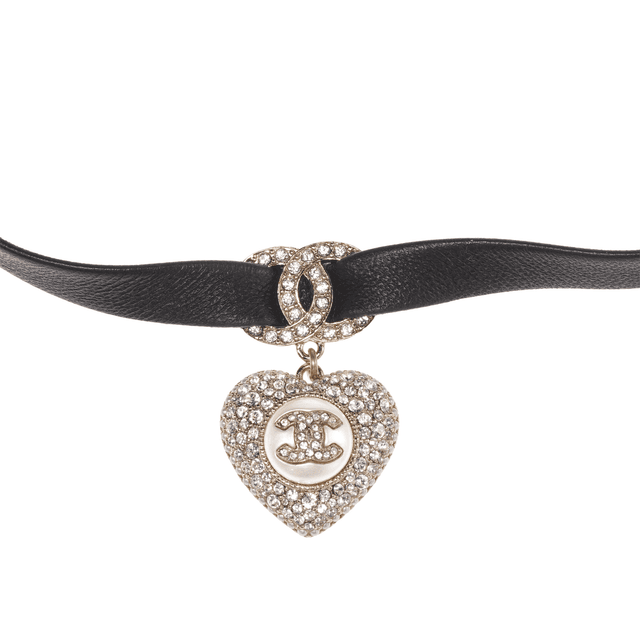 CHANEL choker