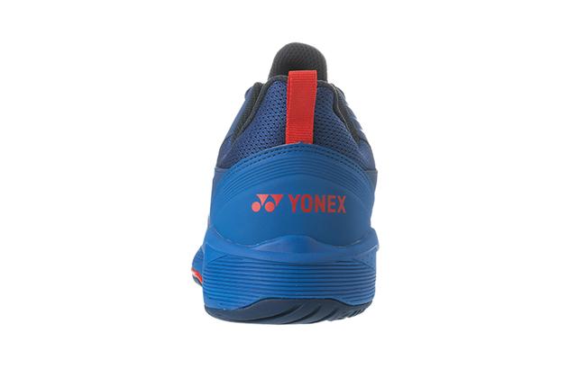 YONEX