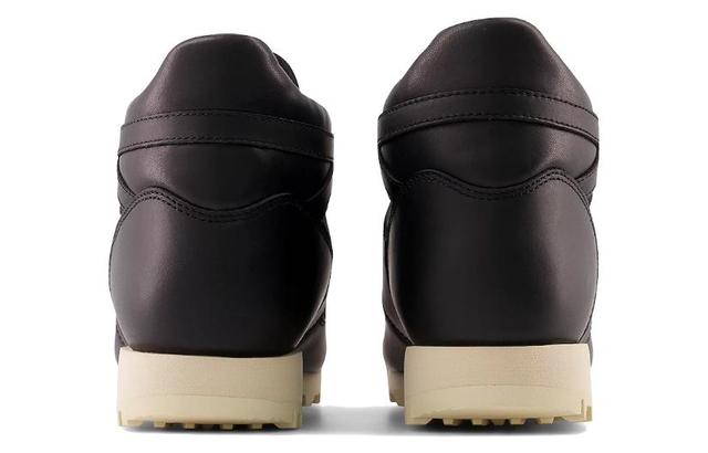 New Balance Rainier "Black Macadamia Nut"