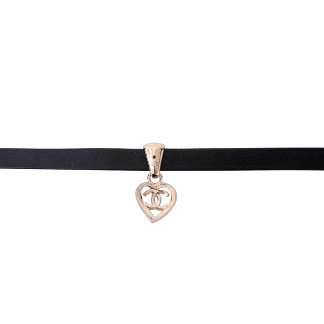 CHANEL choker