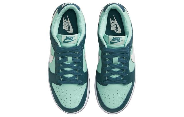 Nike Dunk Low "Geode Teal"