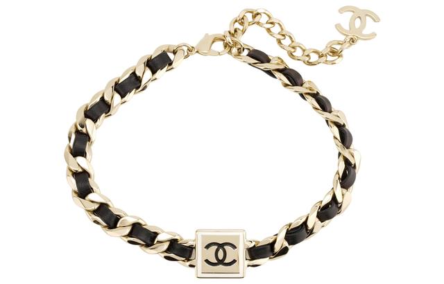 CHANEL Choker