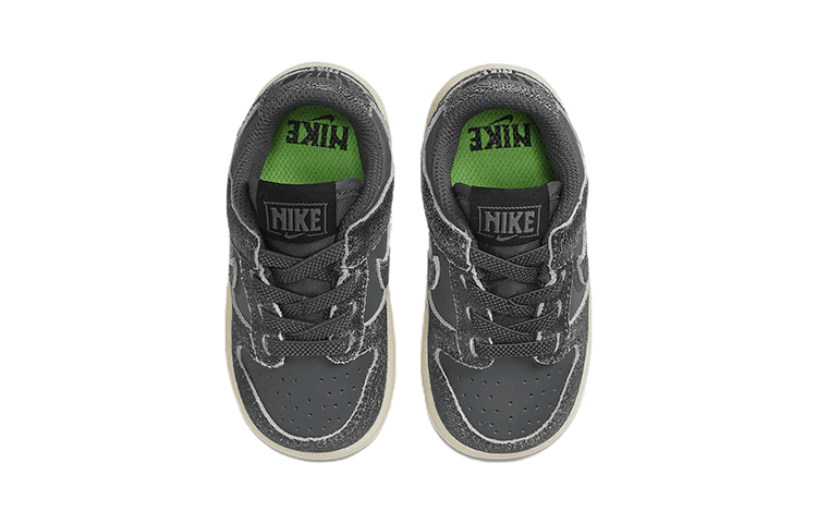 Nike Dunk Low SE "Halloween"