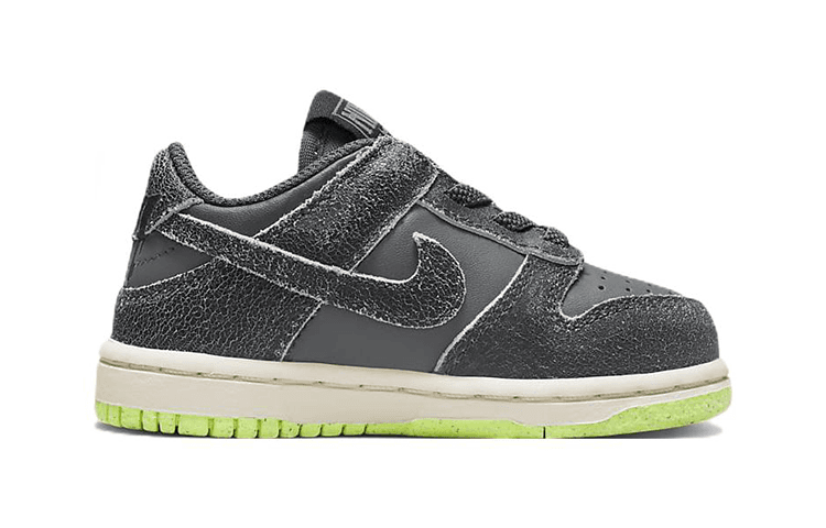 Nike Dunk Low SE "Halloween"