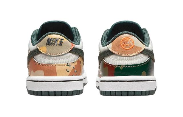 Nike Dunk Low SE "Sail Multi-Camo"