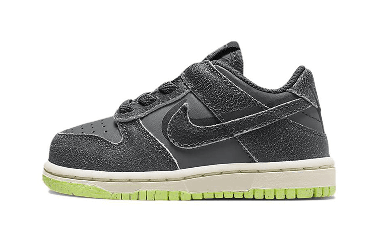 Nike Dunk Low SE "Halloween"