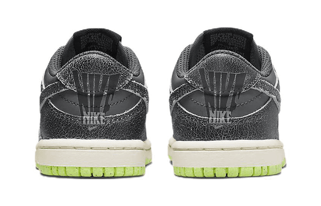 Nike Dunk Low SE "Halloween"