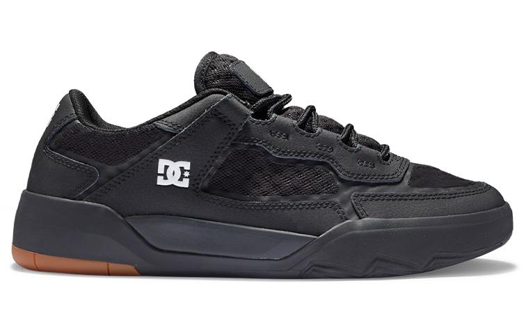 DC Shoes Metric