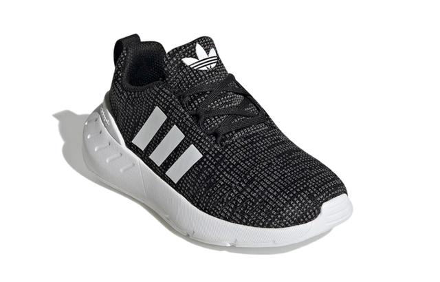 adidas originals Swift Run 22