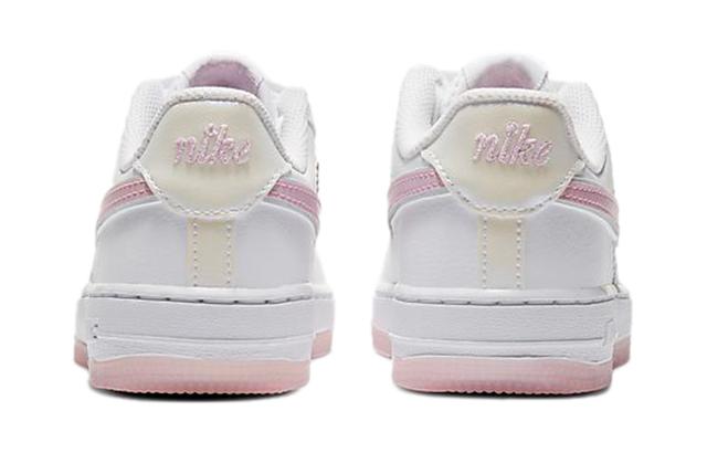 Nike Air Force 1 LV8