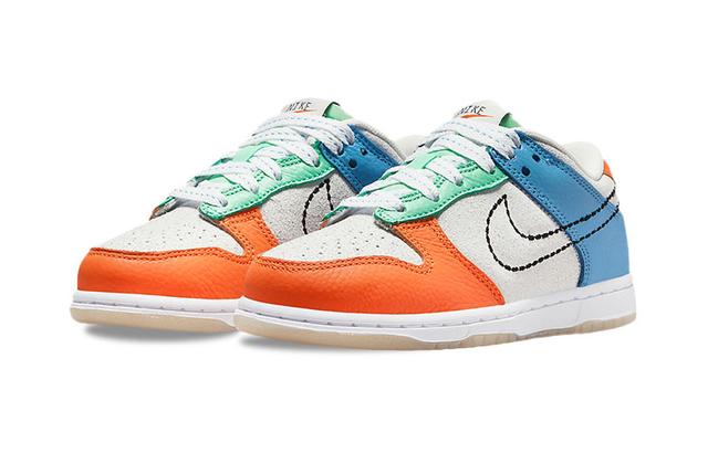 Nike Dunk Low "Nike 101"