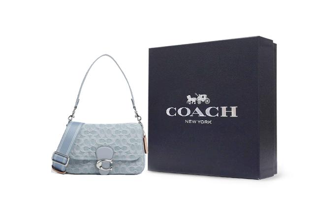 COACH Soft Tabby 26 Logo