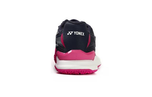 YONEX