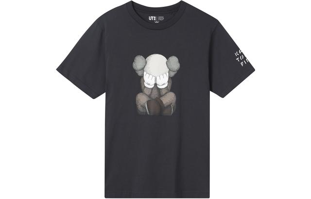 UNIQLO x kaws T