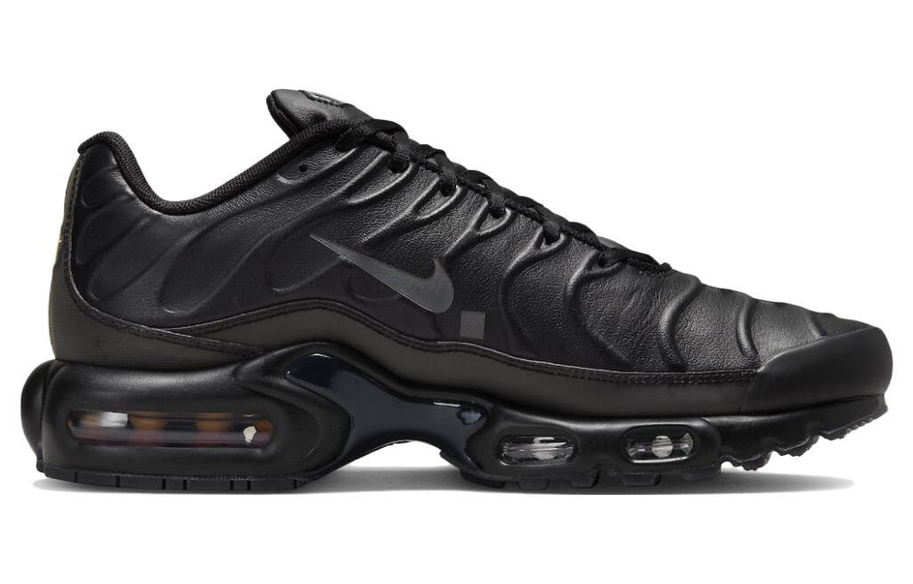 A-COLD-WALL* x Nike Air Max Plus "Onyx"