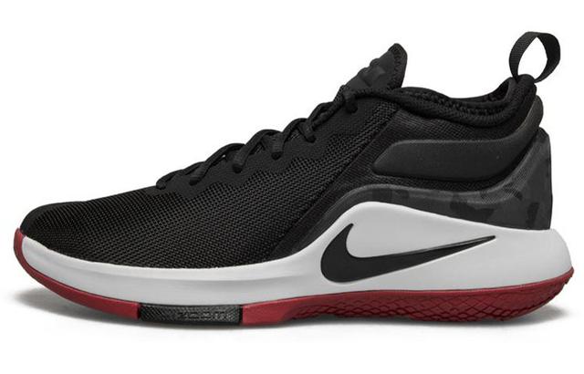 Nike Witness 2 Lebron EP