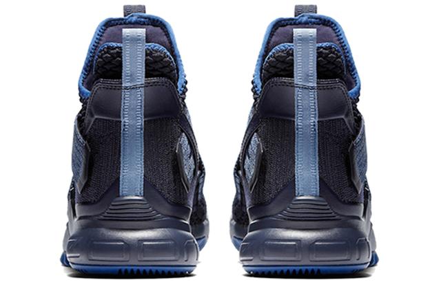 Nike zoom soldier 12 LeBron "Blackened Blue"