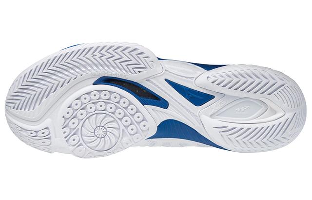 Mizuno Wave Claw