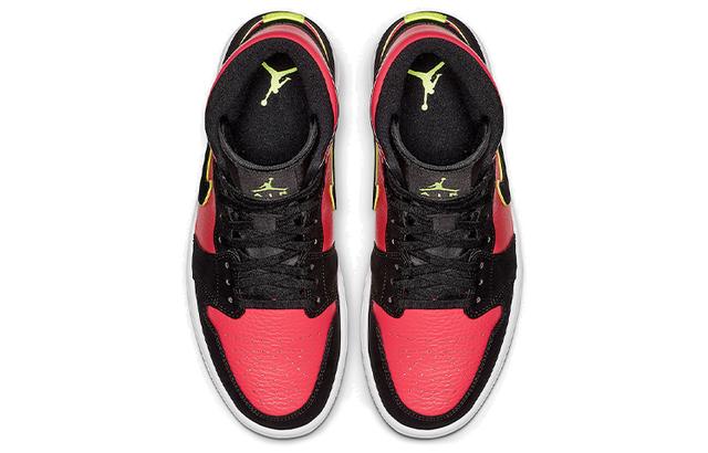 Jordan Air Jordan 1 Mid"Hot Punch"