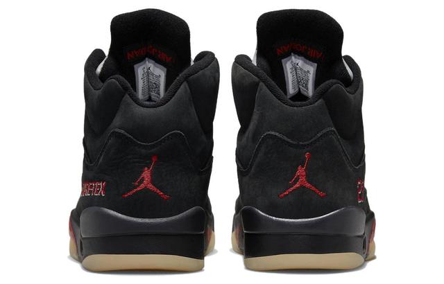 Jordan Air Jordan 5 gore-tex "off-noir" supreme