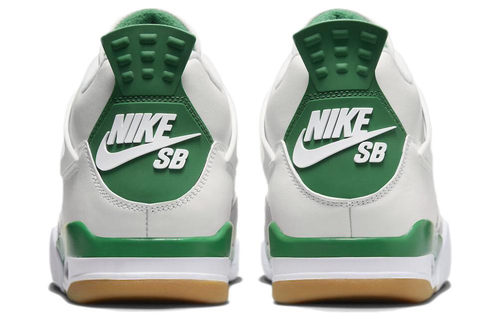 Nike SB x Jordan Air Jordan 4 "Pine Green"