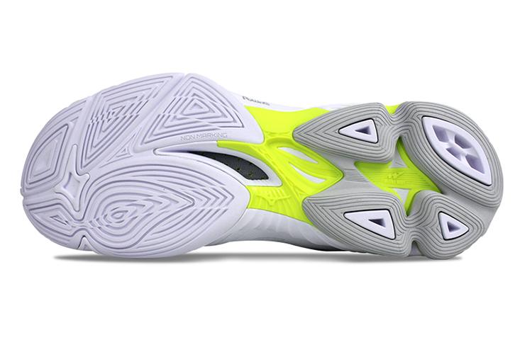 Mizuno Wave Lightning Z6