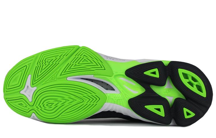 Mizuno Wave Lightning Z7