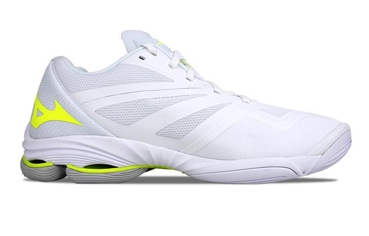 Mizuno Wave Lightning Z6